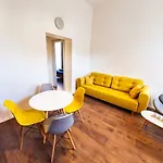 Central Luxury 2